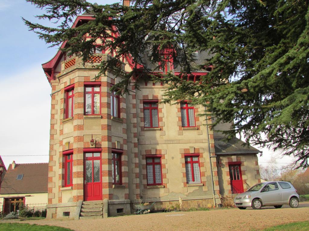 Chateau Lezat - Chambres D'Hotes La Souterraine Exterior photo